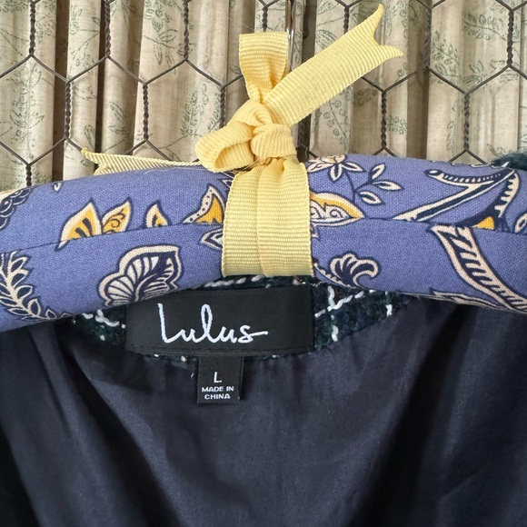 Cute Woven Chanel-Like Suit Jacket - Picture 5 of 8